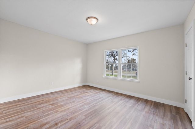 711 E Cowan Avenue, Mart, TX 76664