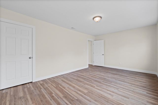 711 E Cowan Avenue, Mart, TX 76664