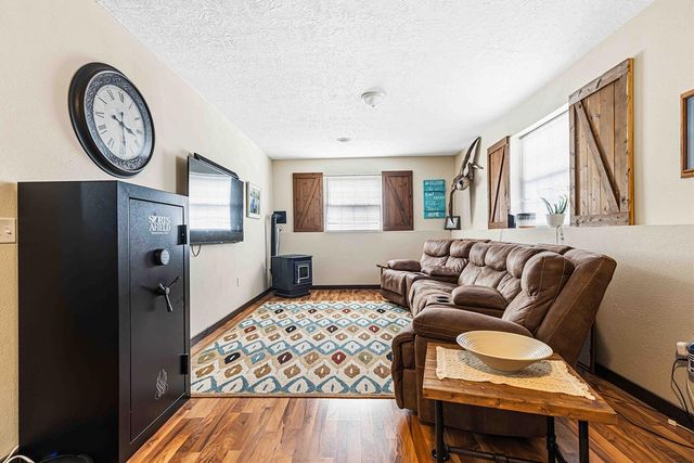 301 Wall Avenue, Horace, ND 58047