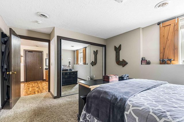 301 Wall Avenue, Horace, ND 58047