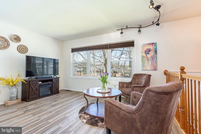 583 LAKE BLVD, Lindenwold, NJ 08021