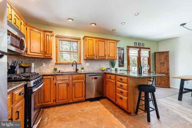 583 LAKE BLVD, Lindenwold, NJ 08021