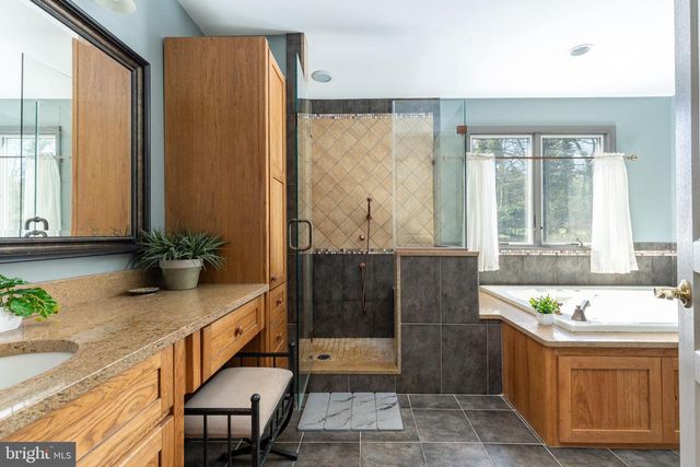 583 LAKE BLVD, Lindenwold, NJ 08021