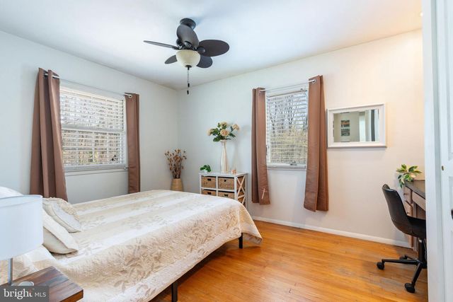 583 LAKE BLVD, Lindenwold, NJ 08021