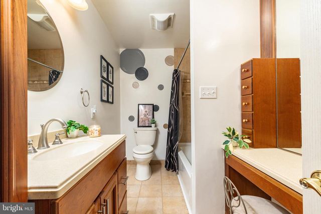 583 LAKE BLVD, Lindenwold, NJ 08021