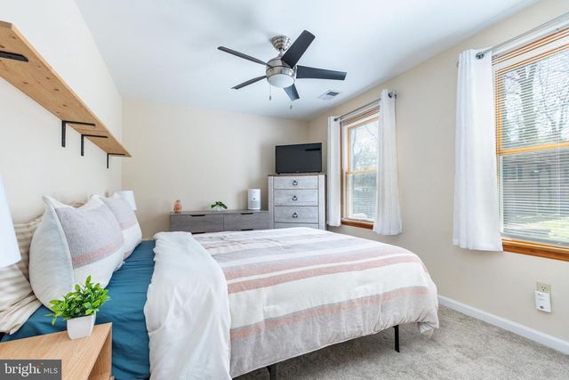 583 LAKE BLVD, Lindenwold, NJ 08021