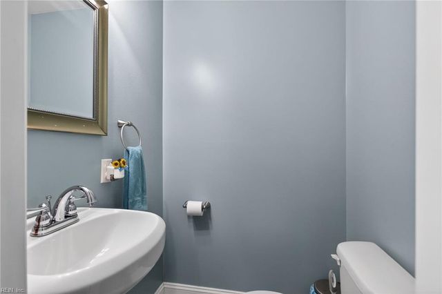 1 Vickers CT, Portsmouth, VA 23701