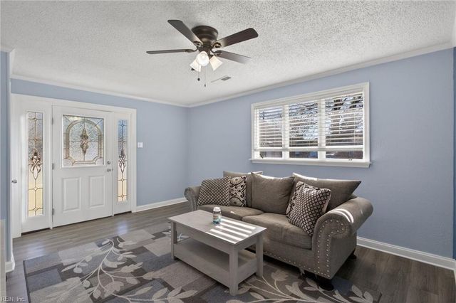 1 Vickers CT, Portsmouth, VA 23701