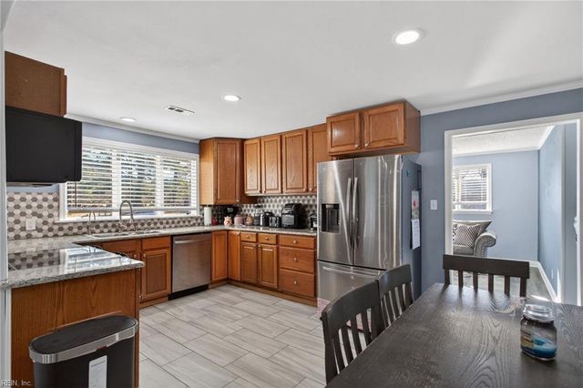 1 Vickers CT, Portsmouth, VA 23701