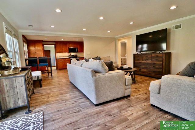 6035 Hamilton Street, Omaha, NE 68132