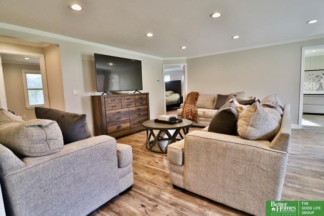 6035 Hamilton Street, Omaha, NE 68132