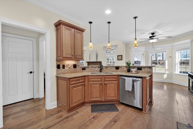 2104 Hiwassee Drive, Bonaire, GA 31005