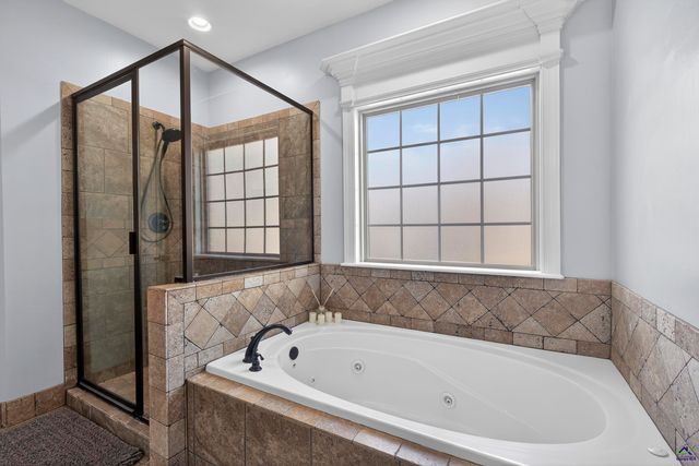 2104 Hiwassee Drive, Bonaire, GA 31005