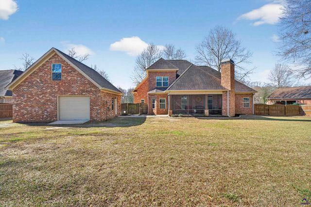 2104 Hiwassee Drive, Bonaire, GA 31005