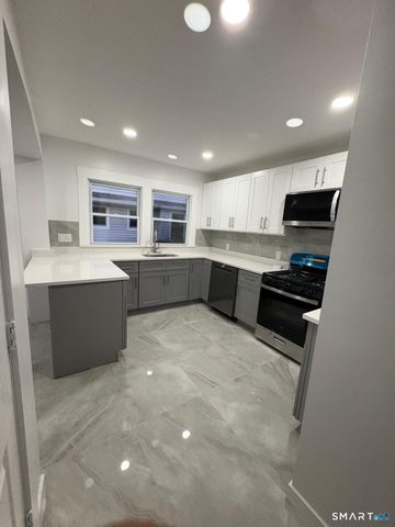 16 Shoreham Road, New Haven, CT 06512