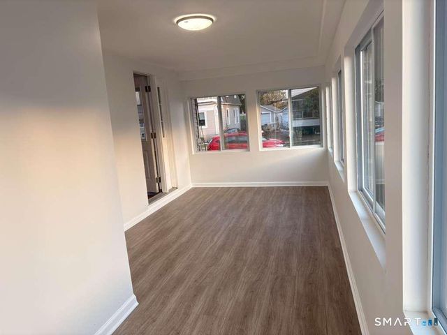 16 Shoreham Road, New Haven, CT 06512