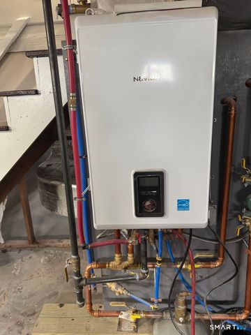 16 Shoreham Road, New Haven, CT 06512