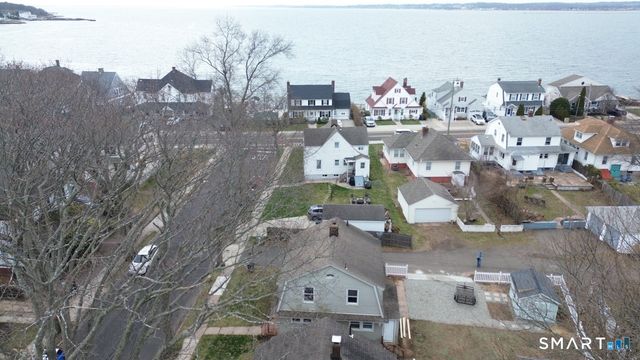 16 Shoreham Road, New Haven, CT 06512