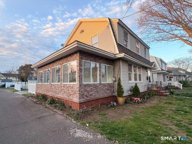 16 Shoreham Road, New Haven, CT 06512