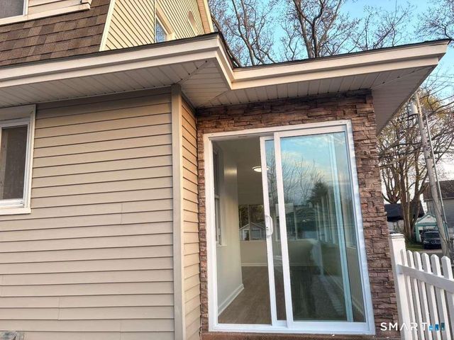 16 Shoreham Road, New Haven, CT 06512