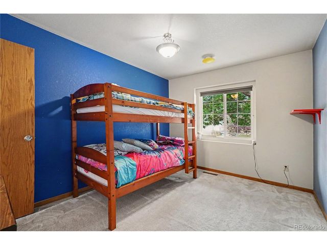 390 E 48th St, Loveland, CO 80538