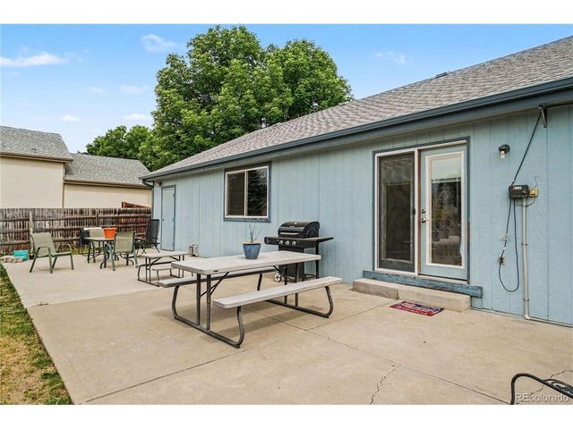 390 E 48th St, Loveland, CO 80538