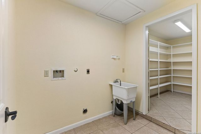 6603 Fm 2579, Floresville, TX 78114