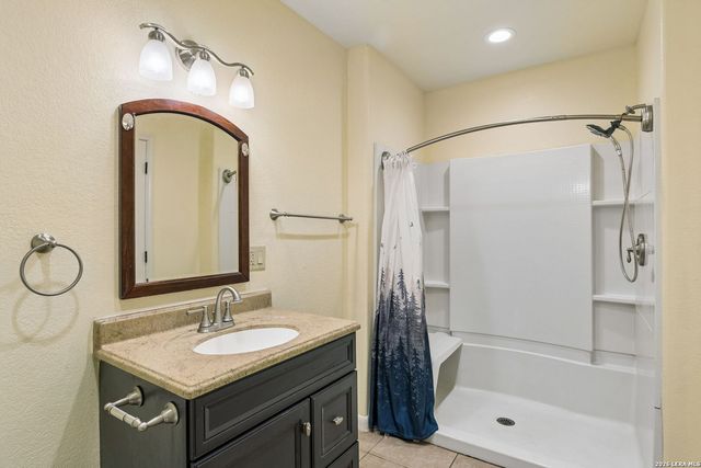 6603 Fm 2579, Floresville, TX 78114