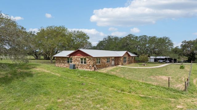 6603 Fm 2579, Floresville, TX 78114