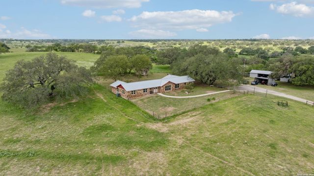 6603 Fm 2579, Floresville, TX 78114