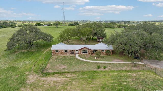 6603 Fm 2579, Floresville, TX 78114