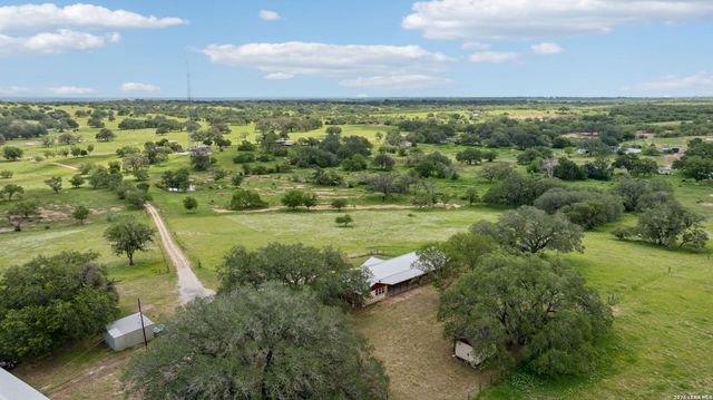 6603 Fm 2579, Floresville, TX 78114