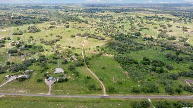 6603 Fm 2579, Floresville, TX 78114
