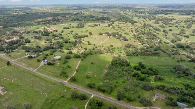 6603 Fm 2579, Floresville, TX 78114
