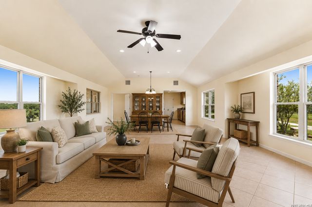6603 Fm 2579, Floresville, TX 78114