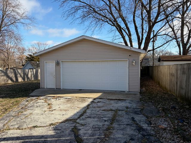 3543 William Street, Steger, IL 60475