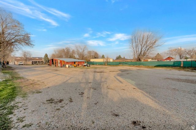 2741 W HAUN DR, West Jordan, UT 84088