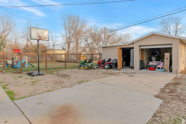 2741 W HAUN DR, West Jordan, UT 84088