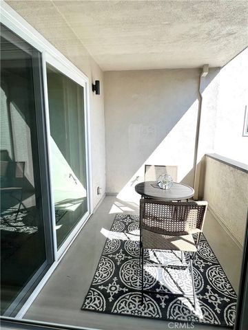 120 Roosevelt 9, Pasadena, CA 91107