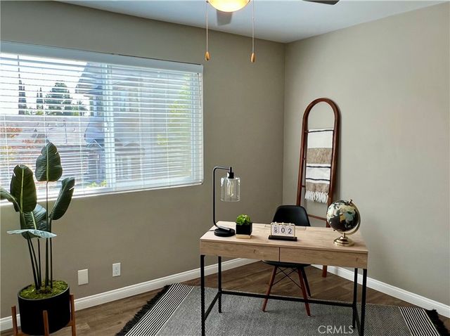 120 Roosevelt 9, Pasadena, CA 91107