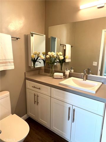 120 Roosevelt 9, Pasadena, CA 91107