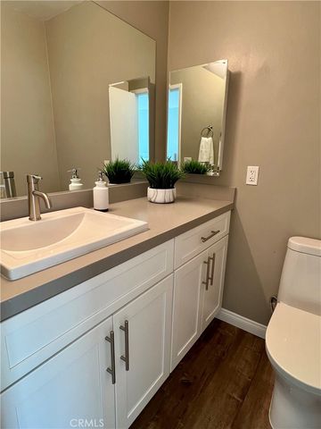 120 Roosevelt 9, Pasadena, CA 91107
