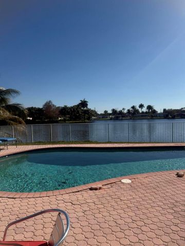 2181 NW 94TH Avenue, Pembroke Pines, FL 33024