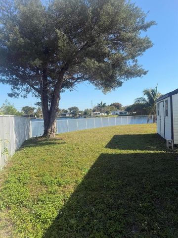 2181 NW 94TH Avenue, Pembroke Pines, FL 33024