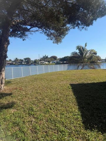 2181 NW 94TH Avenue, Pembroke Pines, FL 33024