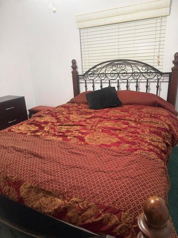 2181 NW 94TH Avenue, Pembroke Pines, FL 33024