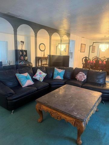 2181 NW 94TH Avenue, Pembroke Pines, FL 33024