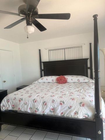 2181 NW 94TH Avenue, Pembroke Pines, FL 33024