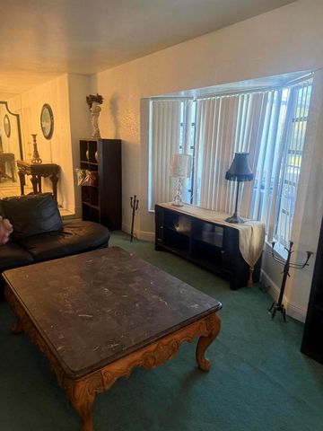 2181 NW 94TH Avenue, Pembroke Pines, FL 33024