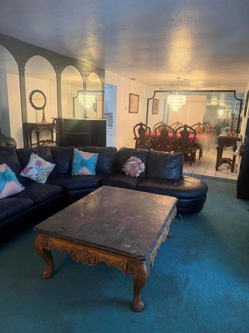 2181 NW 94TH Avenue, Pembroke Pines, FL 33024